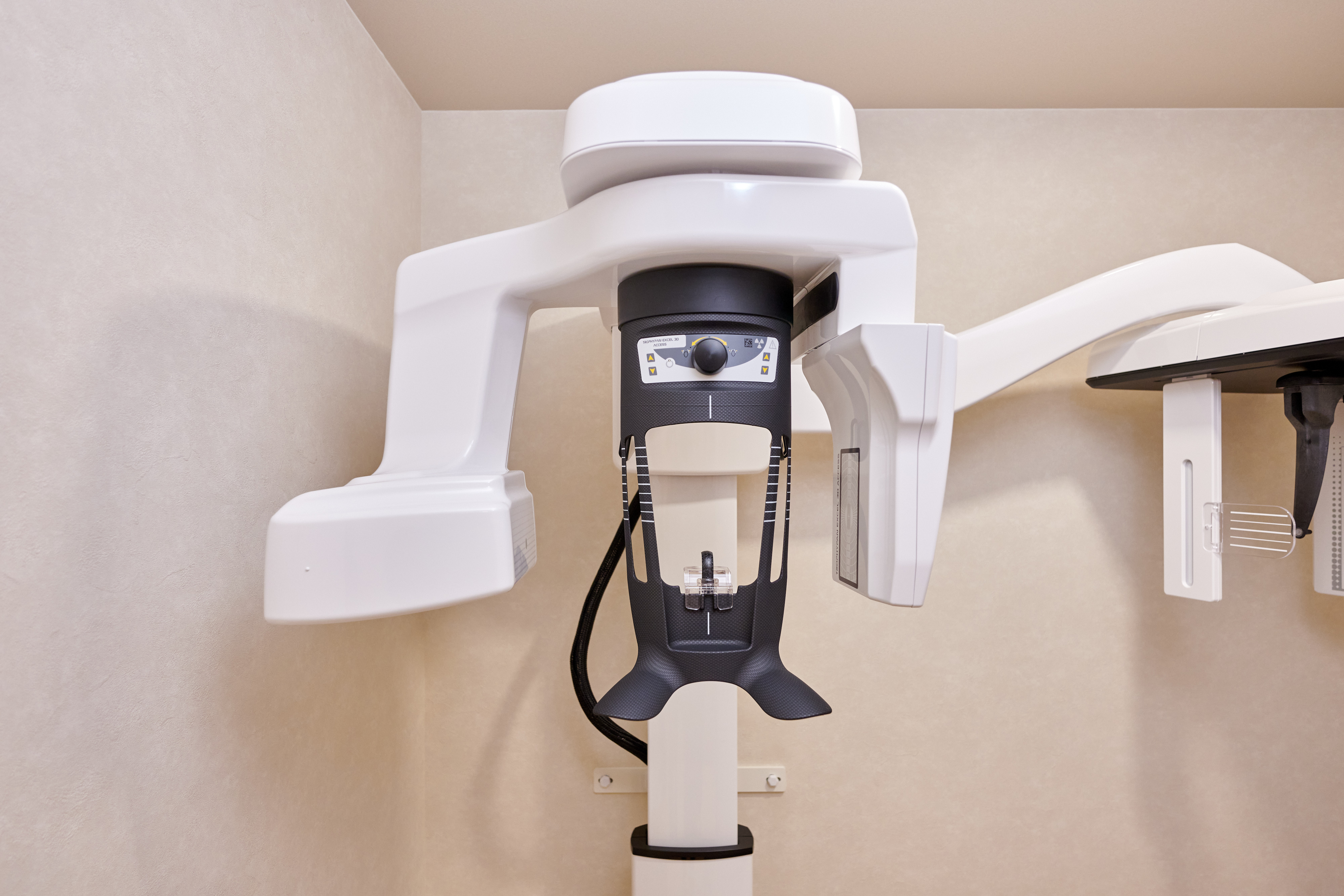 インプラント治療の診断に使用する歯科用CT